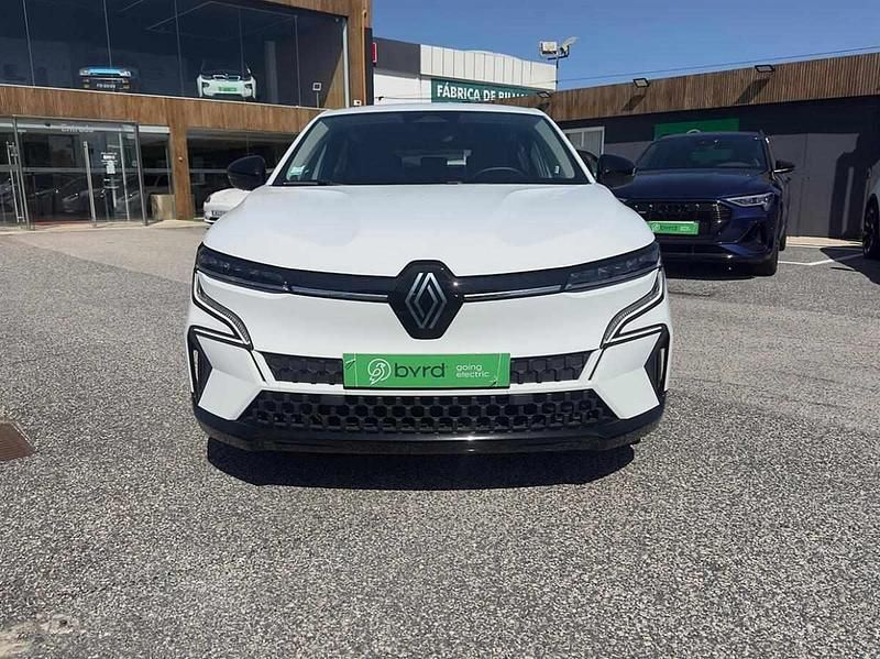 Branco Usado 2022 Renault Mégane Equilibre SUV | € 23.900 (Preço justo) - Imagem 1/1