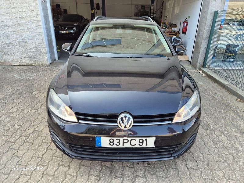Usado VW Golf VII 105 HP (77 kW) 2014 Preto Carrinha