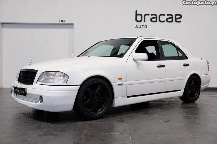Branco Usado 1994 Mercedes C180 | € 4.500 - Imagem 1/1