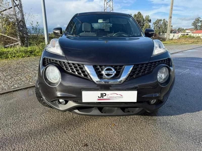 Usado Nissan Juke Premium Edition 115 HP (84 kW) 2015 Preto SUV