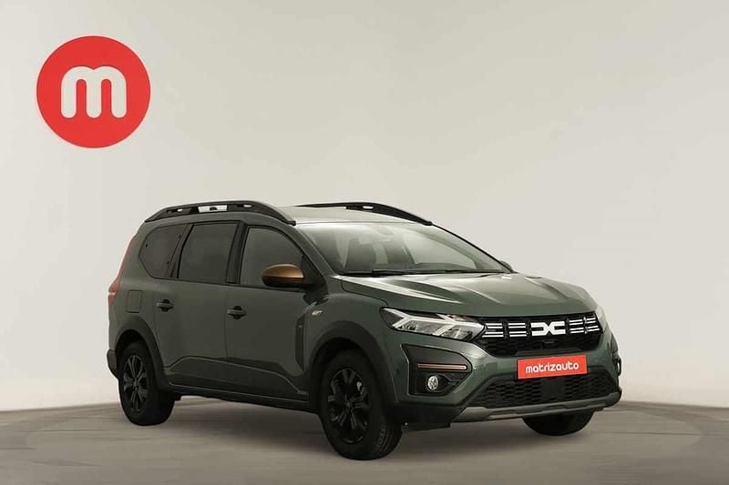 Verde Usado 2024 Dacia Jogger Monovolume | € 21.149 (Preço justo) - Imagem 1/4