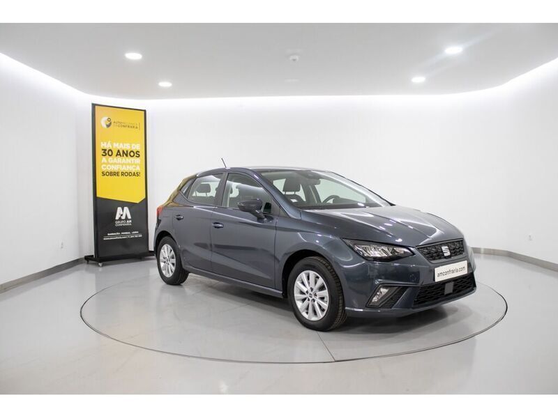 Cinza Usado 2023 Seat Ibiza Style | € 19.980 (Preço justo) - Imagem 1/4