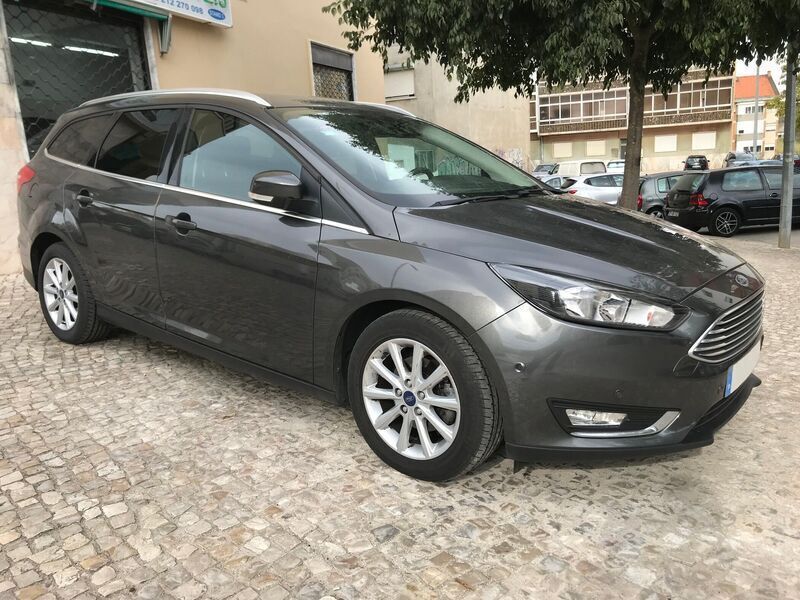 Cinza Usado 2017 Ford Focus Titanium | € 10.200 (Bom preço) - Imagem 1/4