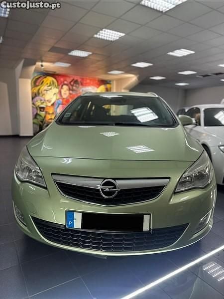 Verde Usado 2012 Opel Astra Carrinha | € 5.900 (Super Preço) - Imagem 1/1