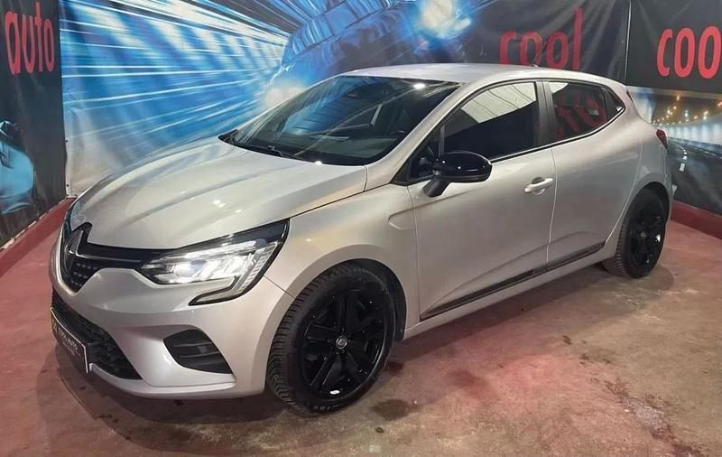 Usado Renault Clio IV Intens 100 HP (73 kW) 2019 Cinza prata