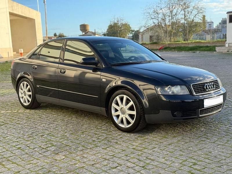 Usado 2002 Audi A4 S-Line Sedan | € 5.900 (Preço elevado) - Imagem 1/4