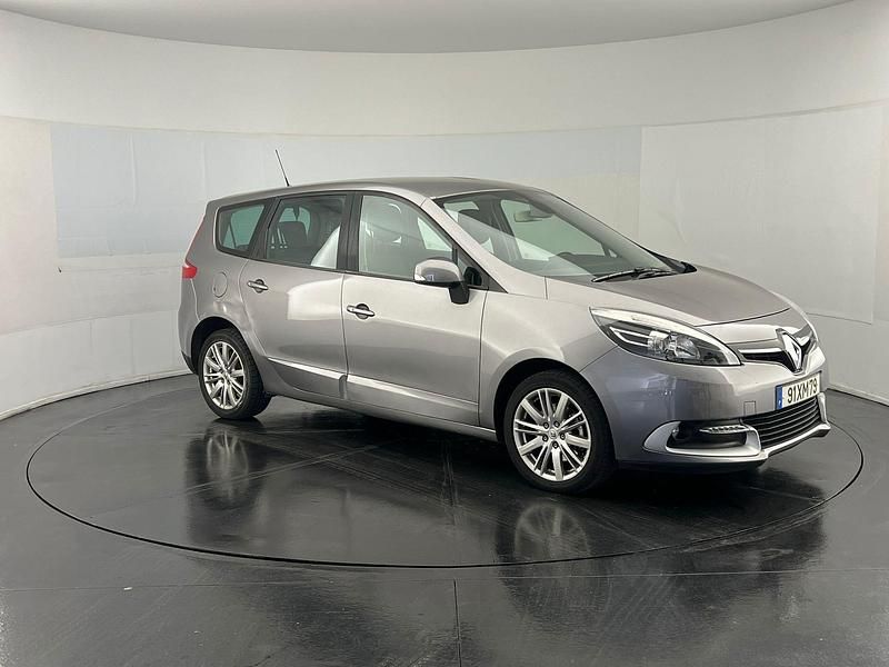 Cinza Usado 2014 Renault Scénic III LIMITED Monovolume | € 6.000 (Super Preço) - Imagem 1/4