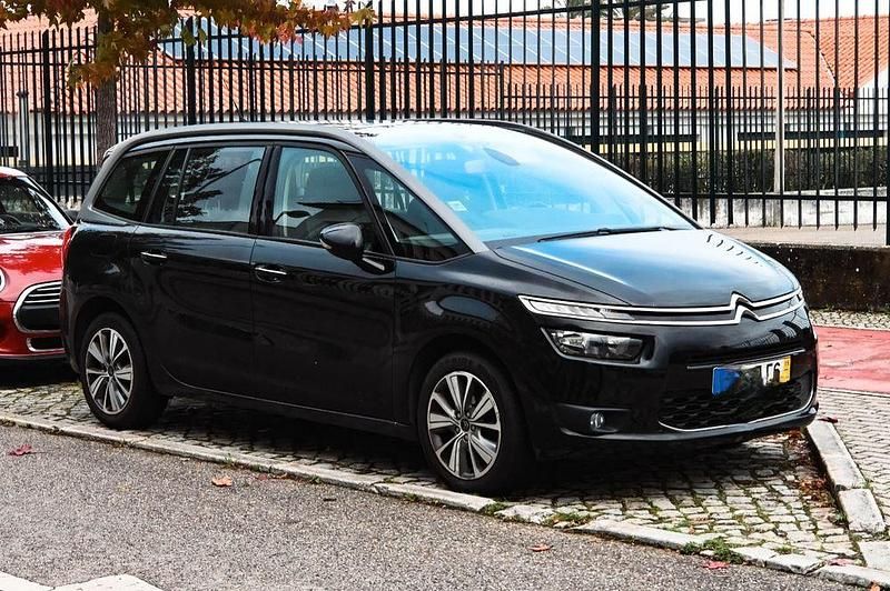 Usado 2015 Citroën Grand C4 Picasso Monovolume | € 12.500 (Bom preço) - Imagem 1/4