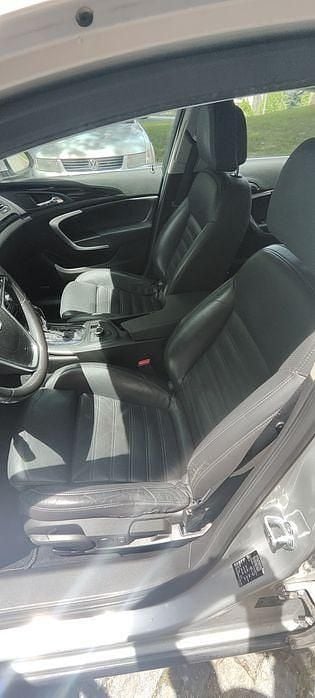 Usado Opel Insignia 220 HP (161 kW) 2009 Sedan