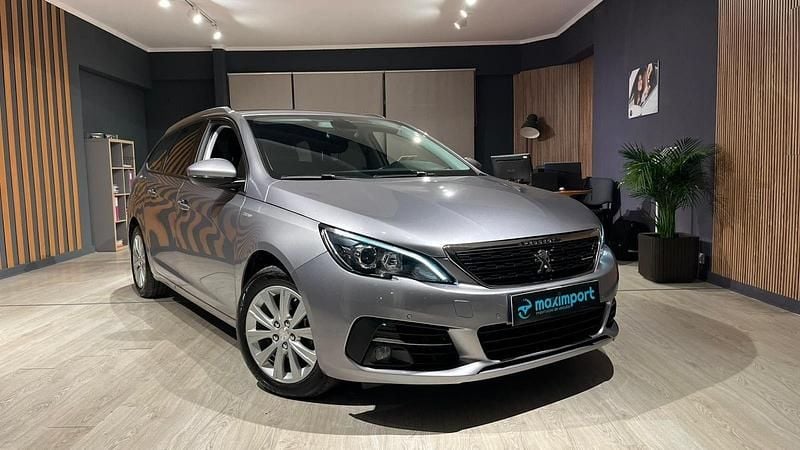 Cinza Usado 2020 Peugeot 308 Style Carrinha | € 12.480 (Bom preço) - Imagem 1/4