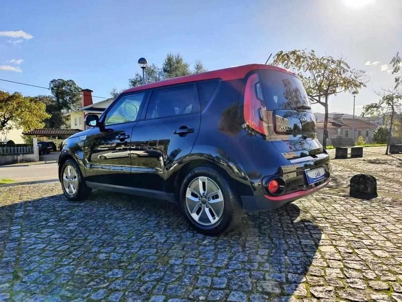 Usado Kia Soul EV 80 kW (110 HP) 2018 Preto SUV