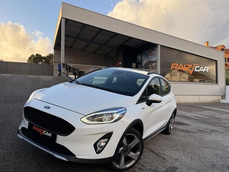 Branco Usado 2019 Ford Fiesta Citadino | € 15.980 (Preço elevado) - Imagem 1/4