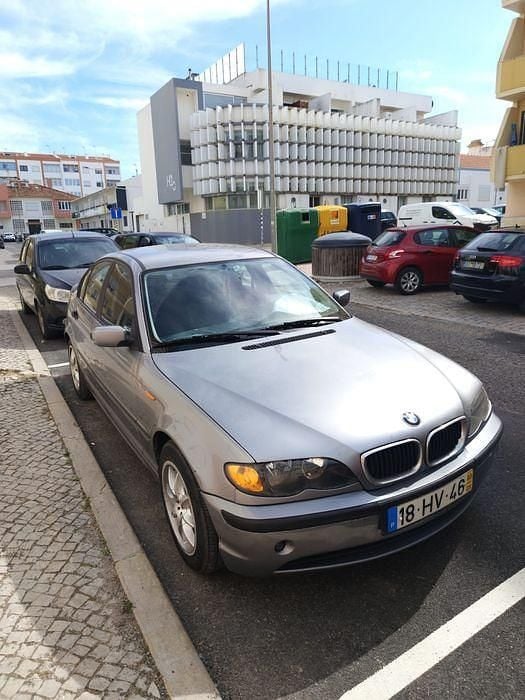 Usado 2003 BMW 320 Sedan | € 4.400 (Bom preço) - Imagem 1/4