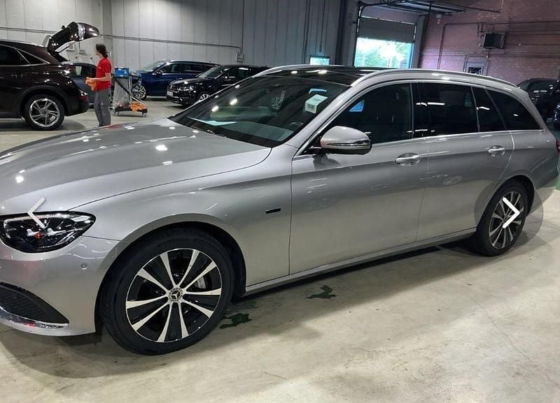 Usado Mercedes E300 309 HP (227 kW) 2021 Sedan