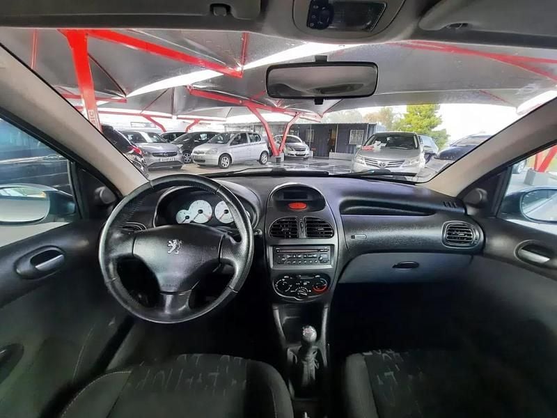 Usado Peugeot 206 90 HP (66 kW) 2005 Cinza Carrinha