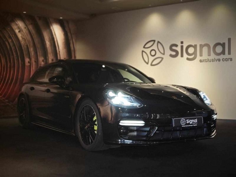 Preto Usado 2021 Porsche Panamera S E-Hybrid Sport Turismo Sedan | € 98.500 - Imagem 1/4