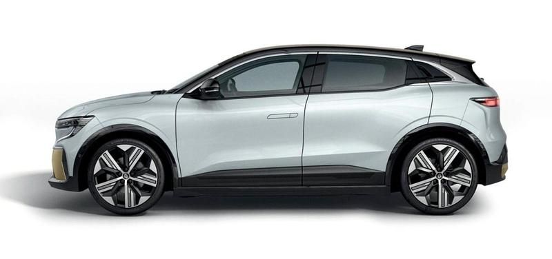Usado Renault Mégane IV Equilibre 95 kW (130 HP) 2023 Cinzento