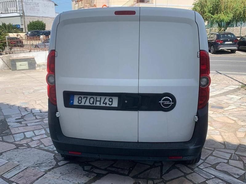 Usado Opel Combo 90 HP (66 kW) 2015 Branco Monovolume