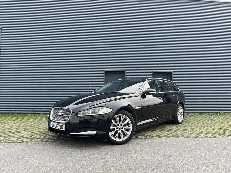 Preto Usado 2012 Jaguar XF Classic Sedan | € 14.500 (Super Preço) - Imagem 1/4