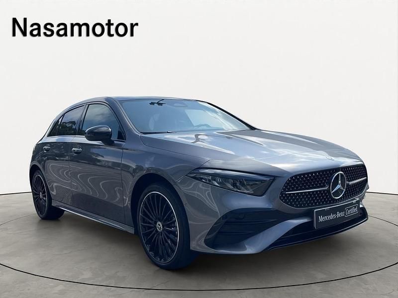 Cinzento escuro metalizado Usado 2024 Mercedes A250 | € 39.900 (Preço justo) - Imagem 1/4