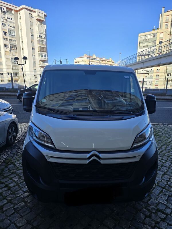 Branco Usado 2021 Citroën Jumper Monovolume | € 17.900 - Imagem 1/4
