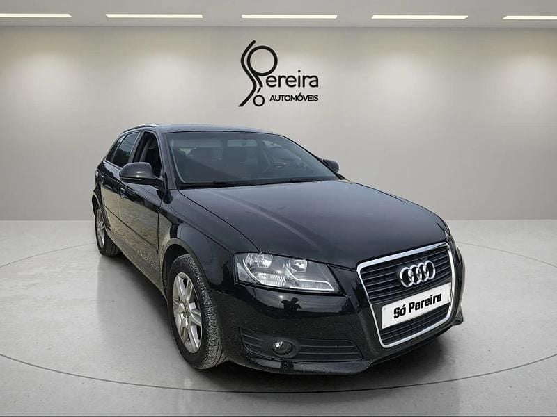 Preto Usado 2010 Audi A3 Attraction Carrinha | € 12.900 - Imagem 1/4