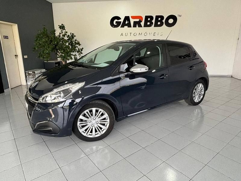 Cinza Usado 2019 Peugeot 208 Signature Sky Citadino | € 14.500 (Preço justo) - Imagem 1/3