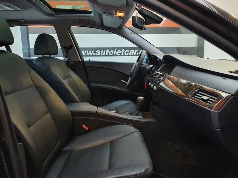 Usado BMW 535 272 HP (200 kW) 2005 Preto Sedan