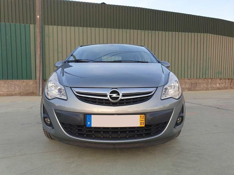 Usado Opel Corsa 85 HP (62 kW) 2012 Sedan