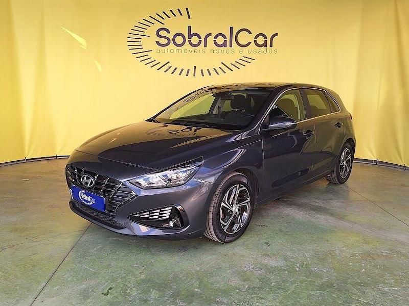Cinza Usado 2023 Hyundai i30 Style | € 19.500 (Preço justo) - Imagem 1/4