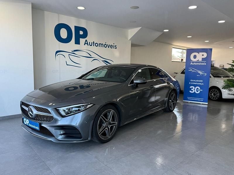 Cinza Usado 2019 Mercedes CLS300 AMG line Sedan | € 45.450 - Imagem 1/4