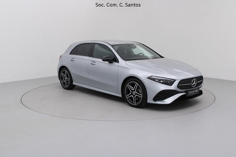 Usado Mercedes A180 AMG 116 HP (85 kW) 2025 Cinza Sedan