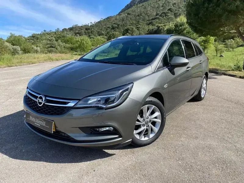 Cinzento Usado 2018 Opel Astra Innovation Carrinha | € 12.900 (Preço justo) - Imagem 1/4