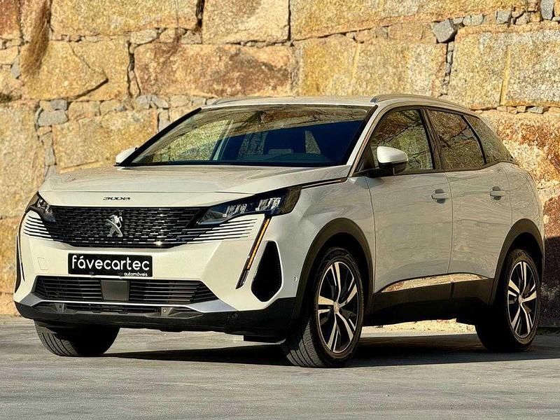 Branco Usado 2021 Peugeot 3008 Allure SUV | € 22.950 (Preço justo) - Imagem 1/4