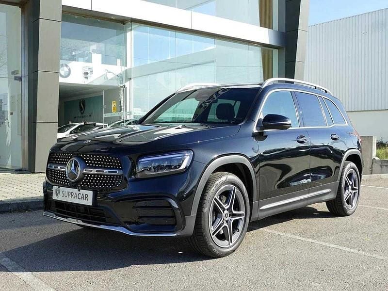 Usado Mercedes GLB180 AMG line 116 HP (85 kW) 2024 Preto SUV