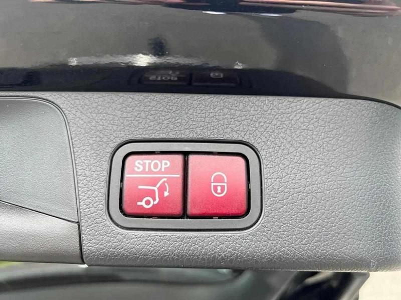 Usado Mercedes GLB200 163 HP (119 kW) 2022 Preto SUV