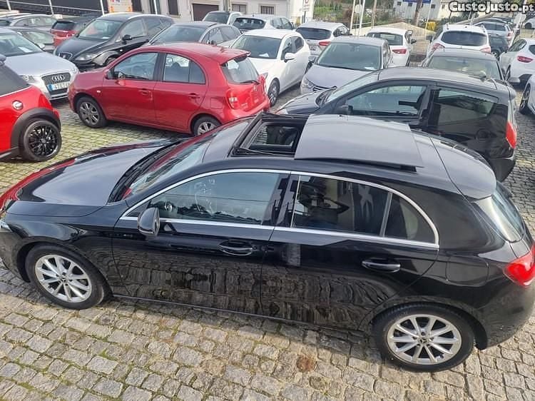 Preto Usado 2019 Mercedes A180 Style | € 19.999 (Preço justo) - Imagem 1/1