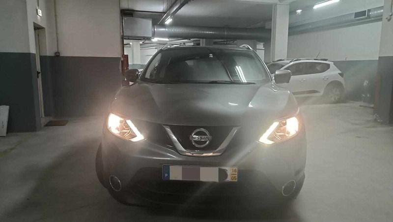 Cinzento Usado 2016 Nissan Qashqai SUV | € 15.600 (Bom preço) - Imagem 1/4