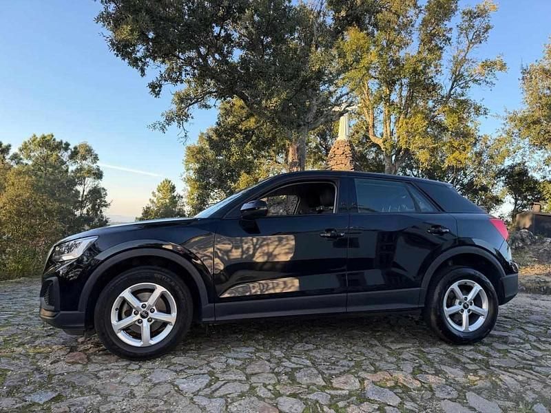 Usado Audi Q2 Performance 110 HP (80 kW) 2023 Preto SUV
