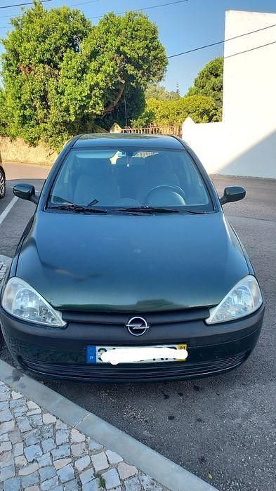 Usado 2001 Opel Corsa Sedan | € 1.750 - Imagem 1/4