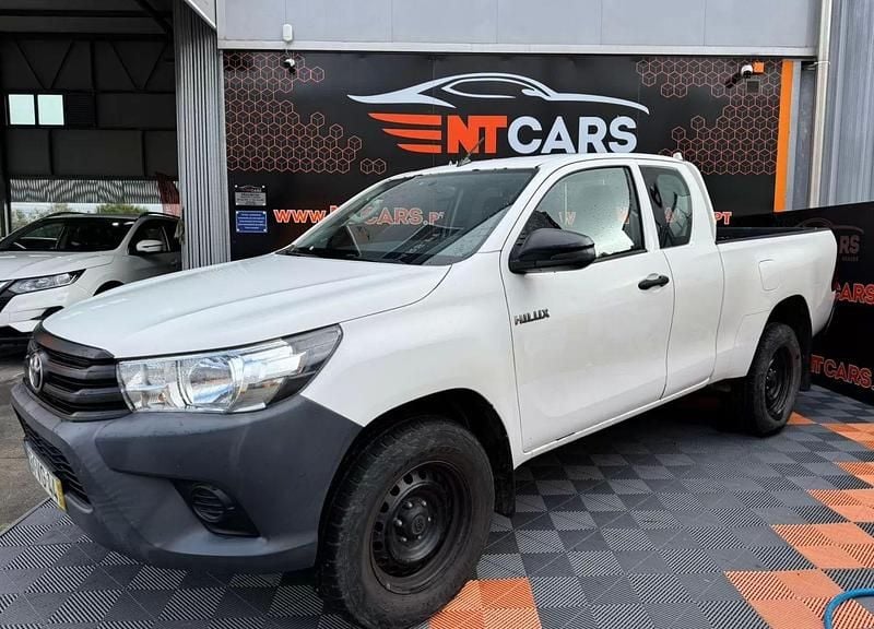 Branco Usado 2018 Toyota HiLux Pickup | € 16.900 - Imagem 1/4