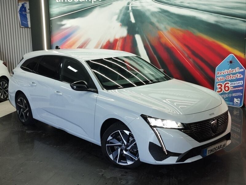 Preto Usado 2017 Peugeot 308 Access Carrinha | € 23.999 - Imagem 1/4