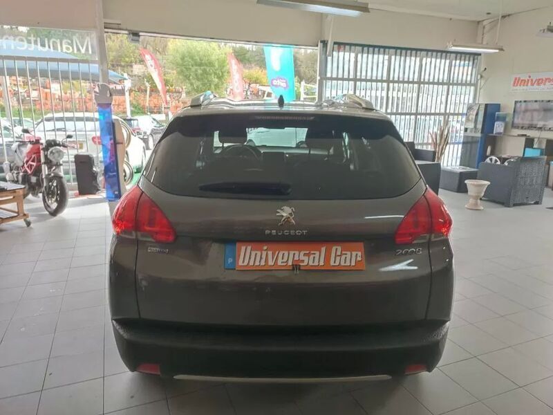 Usado Peugeot 2008 Active 92 HP (67 kW) 2016 Cinzento SUV