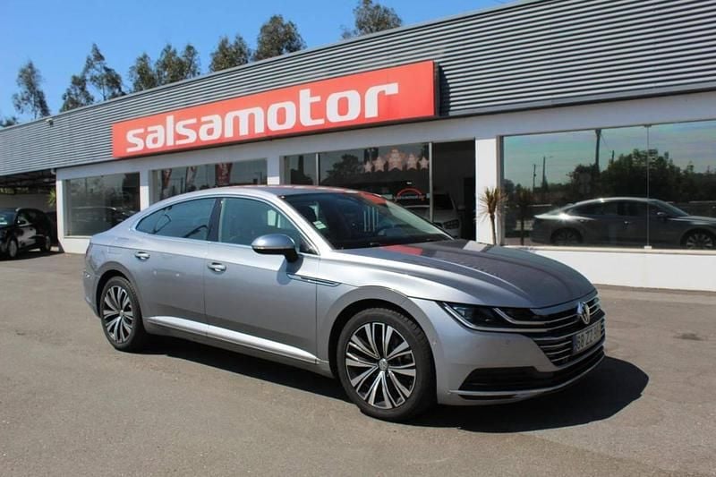 Cinzento Usado 2020 VW Arteon | € 25.900 (Preço justo) - Imagem 1/4