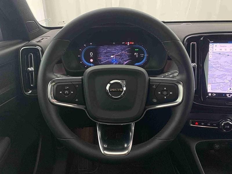 Usado Volvo C40 169 kW (231 HP) 2023 Prateado SUV