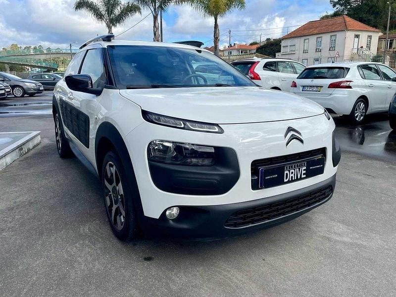 Usado Citroën C4 Cactus 82 HP (60 kW) 2014 Branco Citadino