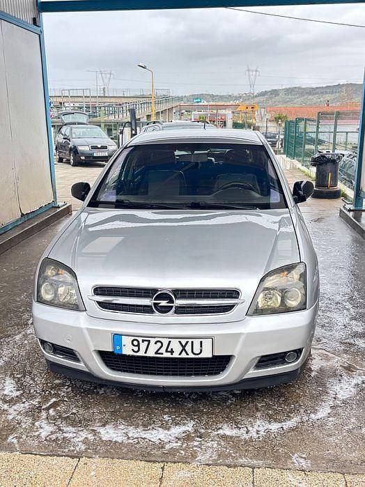 Usado Opel Vectra GTS 150 HP (110 kW) 2004 Sedan