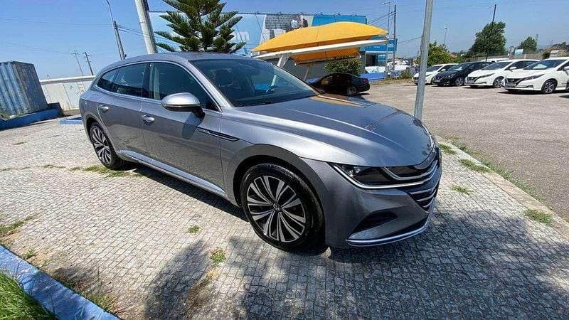 Usado VW Arteon Elegance 218 HP (160 kW) 2021 Cinzento Carrinha