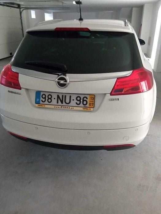 Usado Opel Insignia 130 HP (95 kW) 2013