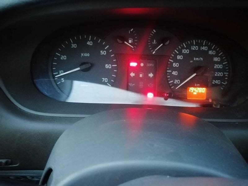 Usado 2001 Renault Scénic Monovolume | € 1.500 - Imagem 1/4